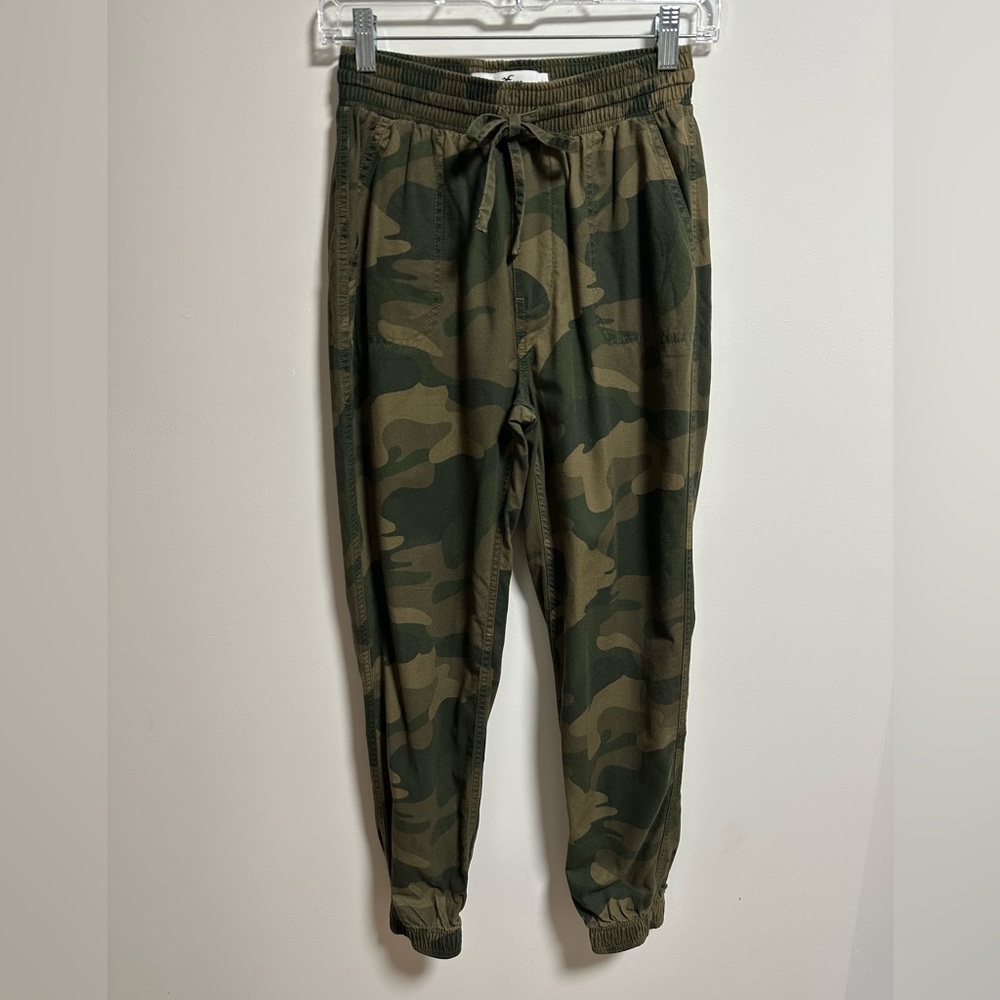 Hollister Women's Camouflage Joggers